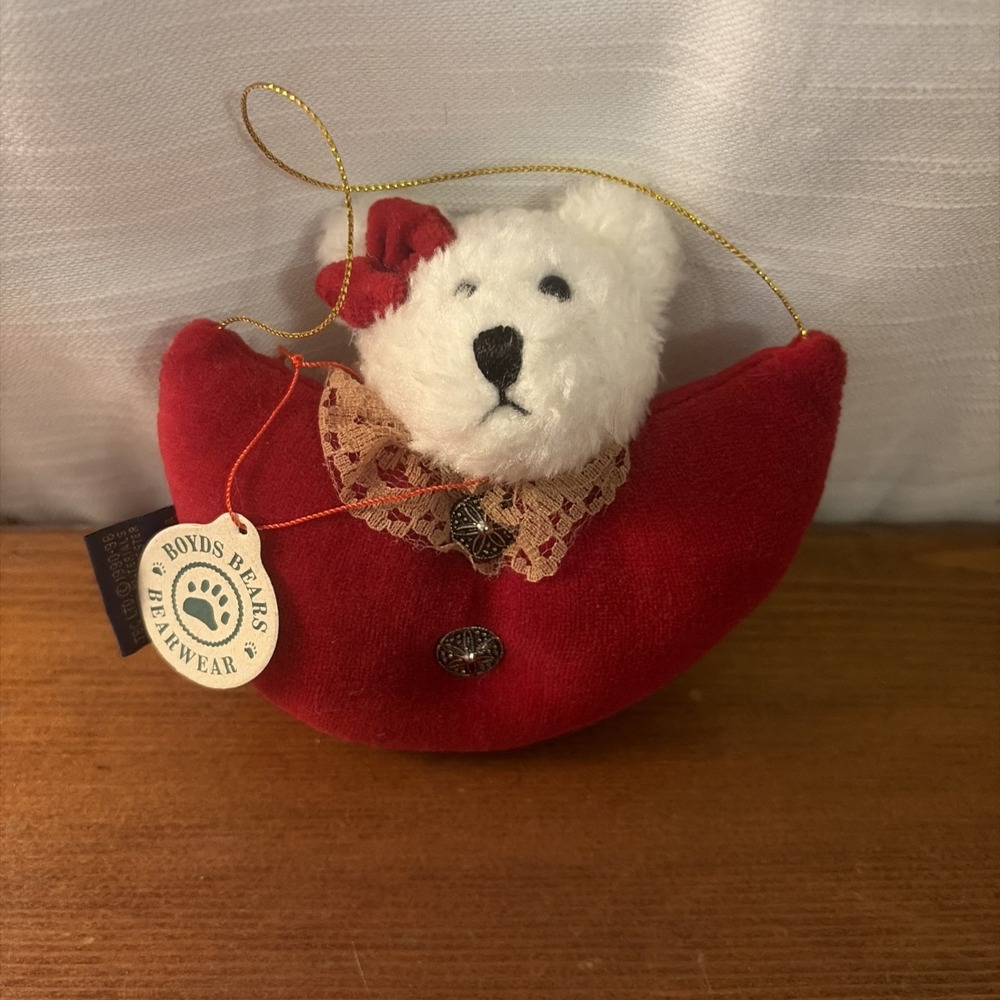 Boyd's "Bear On The Moon" Ornament Red Stuffed Has Tag White Head With Rose